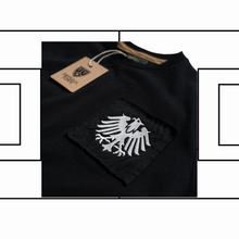 Cargar imagen en el visor de la galería, Die Adler Away Number 10